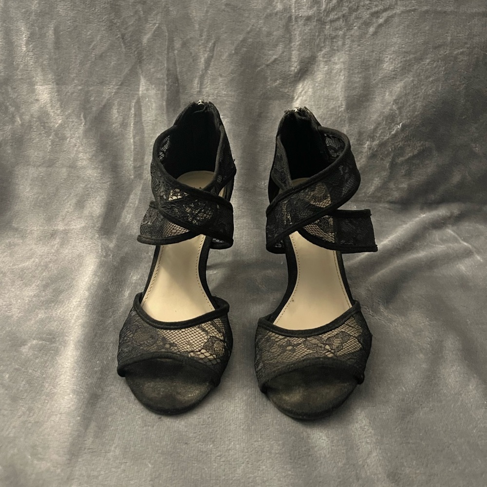 Elegant Black Lace Women's Heels